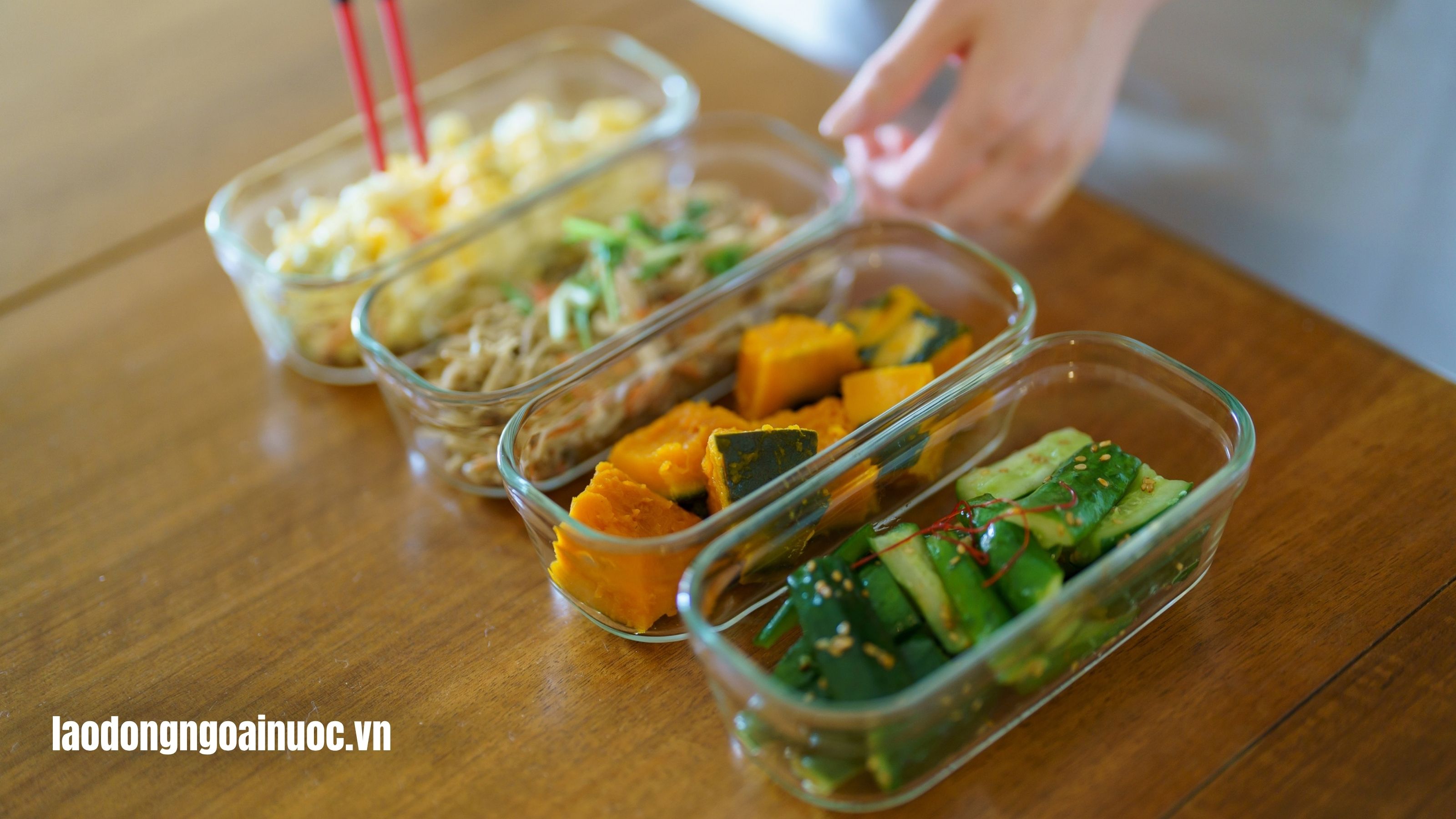 Đặc điểm công việc chế biến thức ăn kèm ở Nhật Bản